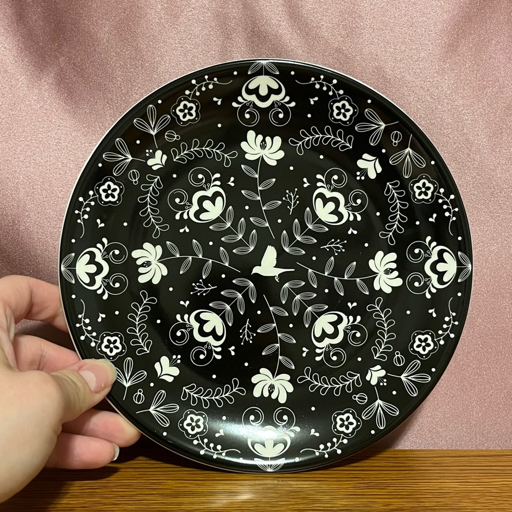 Fairyloot The Bear and the Nightingale Plate